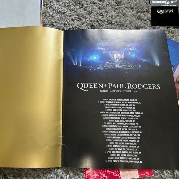 Queen Fan Club lot + 2006 Tour Programme - Picture 3 of 11